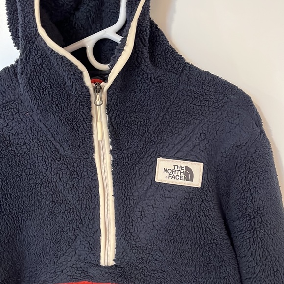The North Face Fleece Anorak - Picture 3 of 11